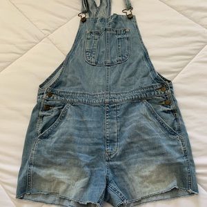 Vintage American eagle shortalls